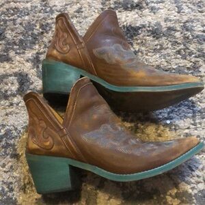 Circle G boots 61/2 festival bootie